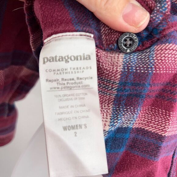 Patagonia Fjord Flannel Button Down Shirt Women's Size 2 Plaid Red Blue Long - Picture 15 of 16